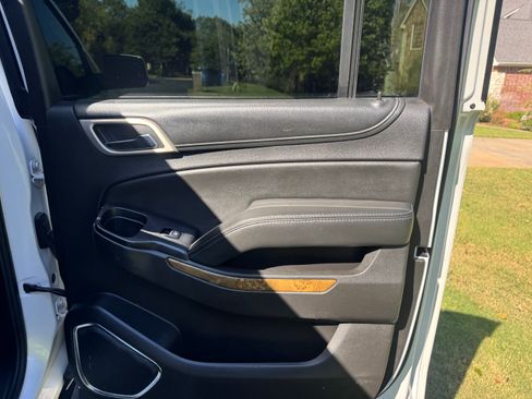 Used 2016 GMC Yukon XL Denali w/ Open Road Package image 25