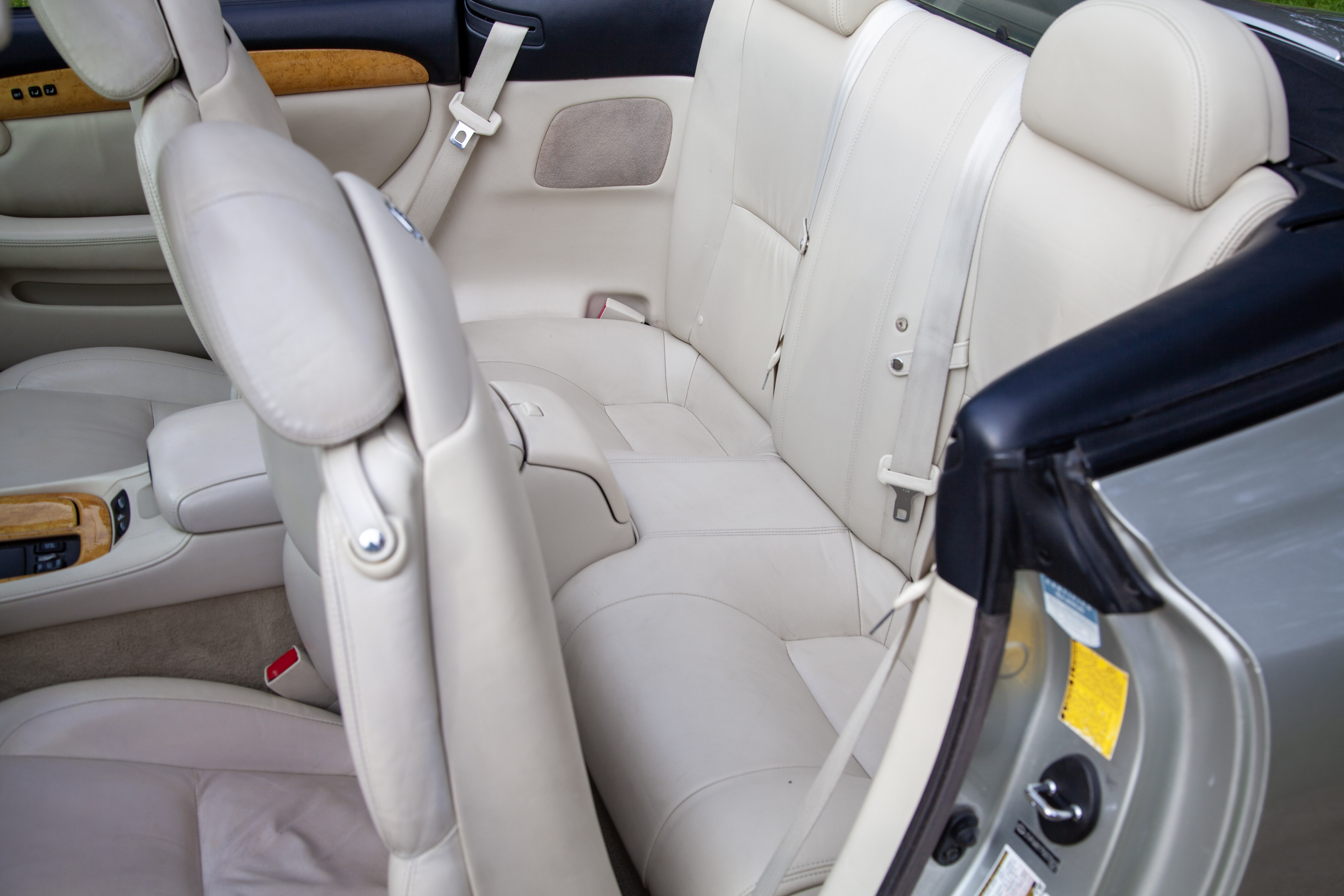 Used 2005 Lexus SC 430 Convertible RWD image 17