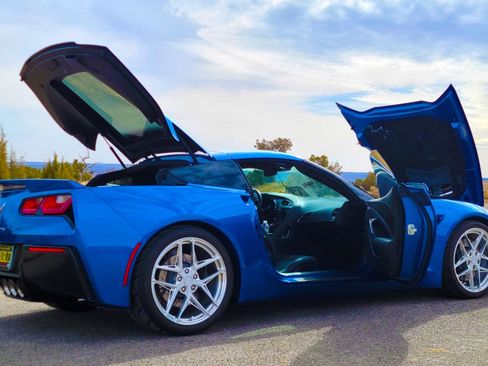 Used 2016 Chevrolet Corvette Stingray Coupe w/ 3LT Preferred Equipment Group image 2