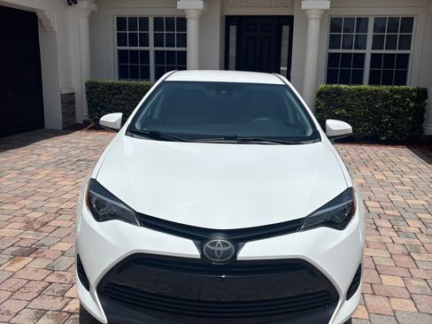 Used 2019 Toyota Corolla LE FWD image 21