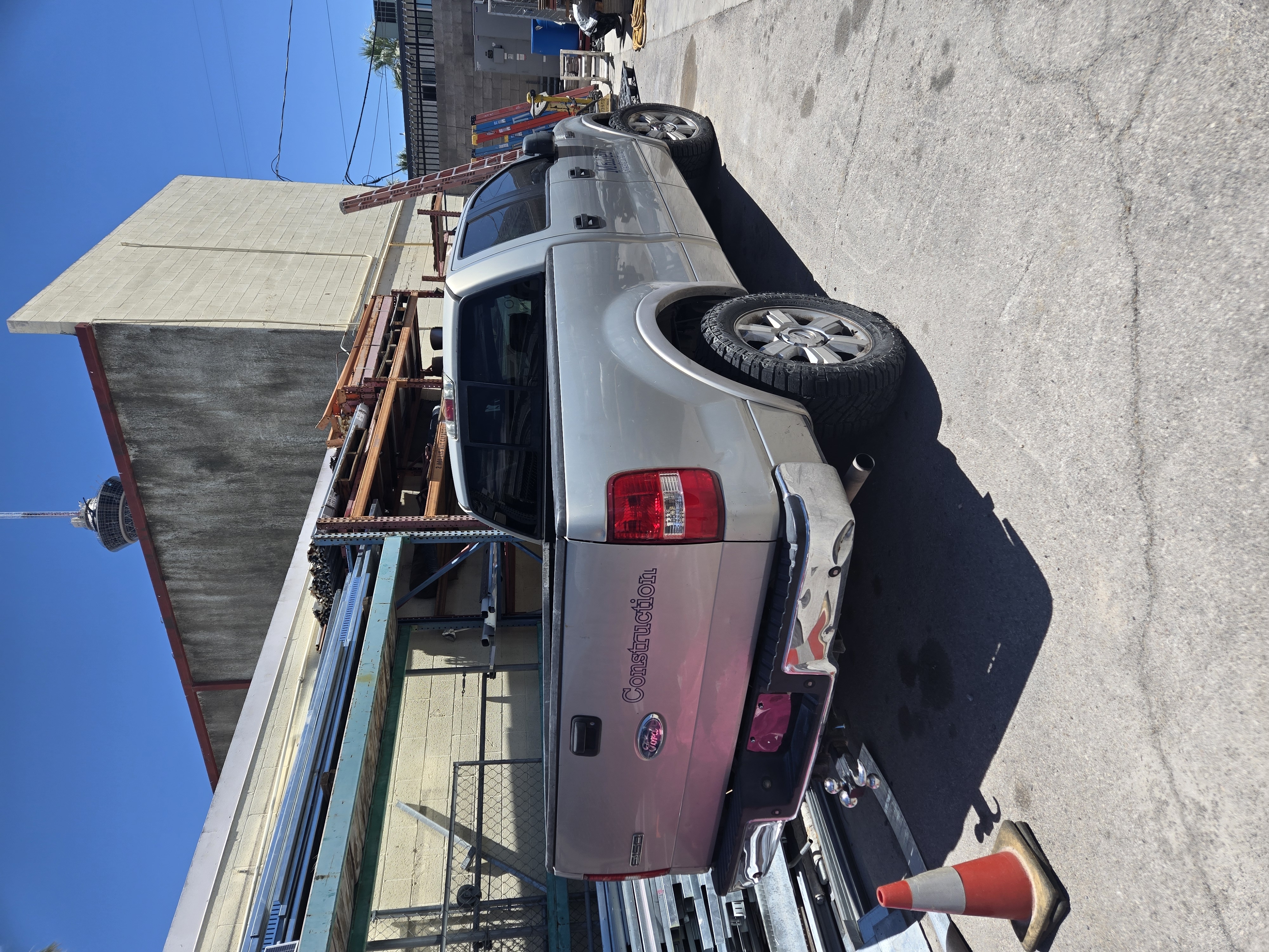 Used 2006 Ford F150 Lariat RWD image 1