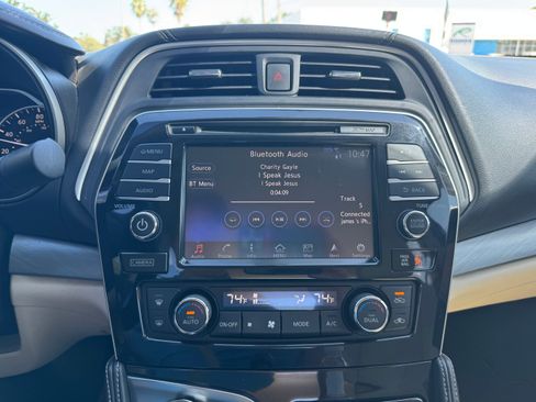 Used 2017 Nissan Maxima 3.5 SV image 12