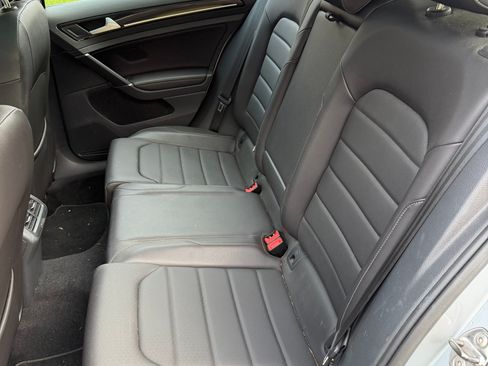 Used 2015 Volkswagen Golf SEL image 9