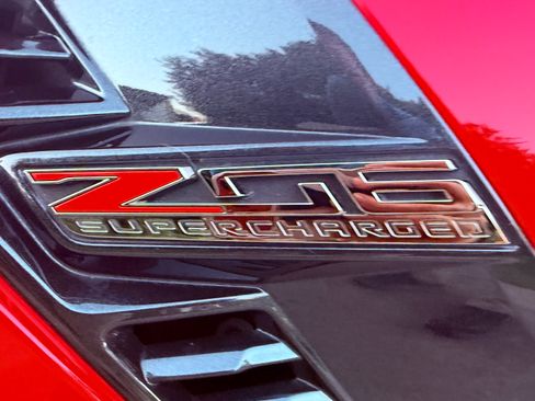 Used 2015 Chevrolet Corvette Z06 w/ 2LZ Preferred Equipment Group RWD image 5