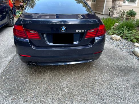 Used 2012 BMW 528i xDrive Sedan AWD/4WD image 6