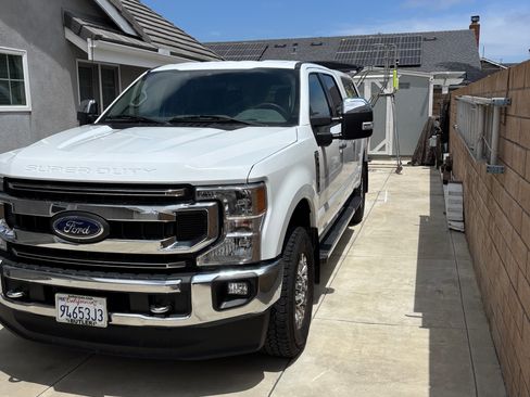 Used 2022 Ford F250 XLT w/ XLT Premium Package AWD/4WD image 1