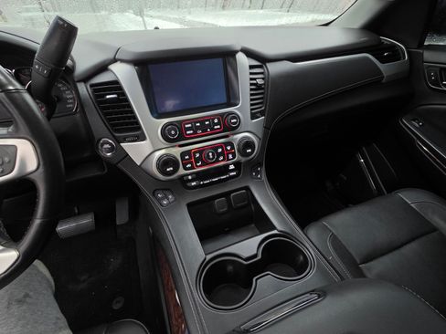 Used 2016 GMC Yukon XL SLT w/ Premium Edition image 12