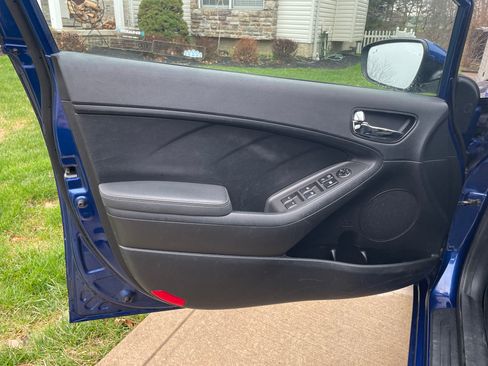 Used 2018 Kia Forte S w/ S Technology Plus Package image 14