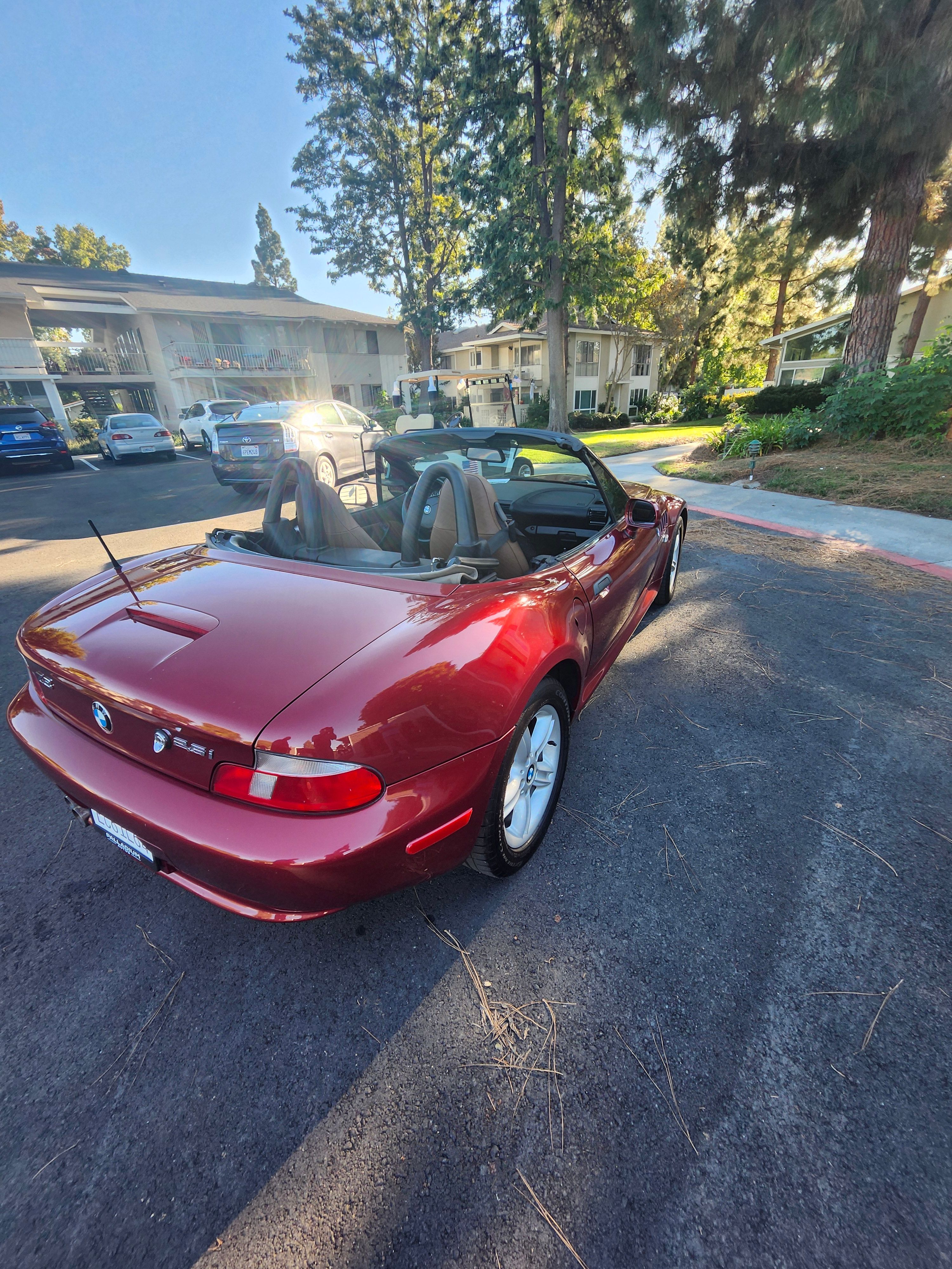 Used 2001 BMW Z3 2.5i RWD image 4