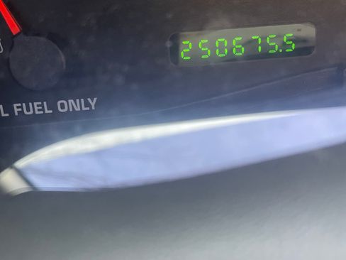 Used 2002 Ford F250 2WD Crew Cab Super Duty image 8