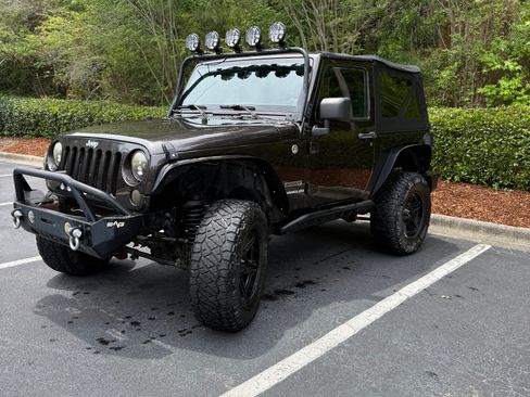 Used 2013 Jeep Wrangler Sport w/ Connectivity Group AWD/4WD image 16