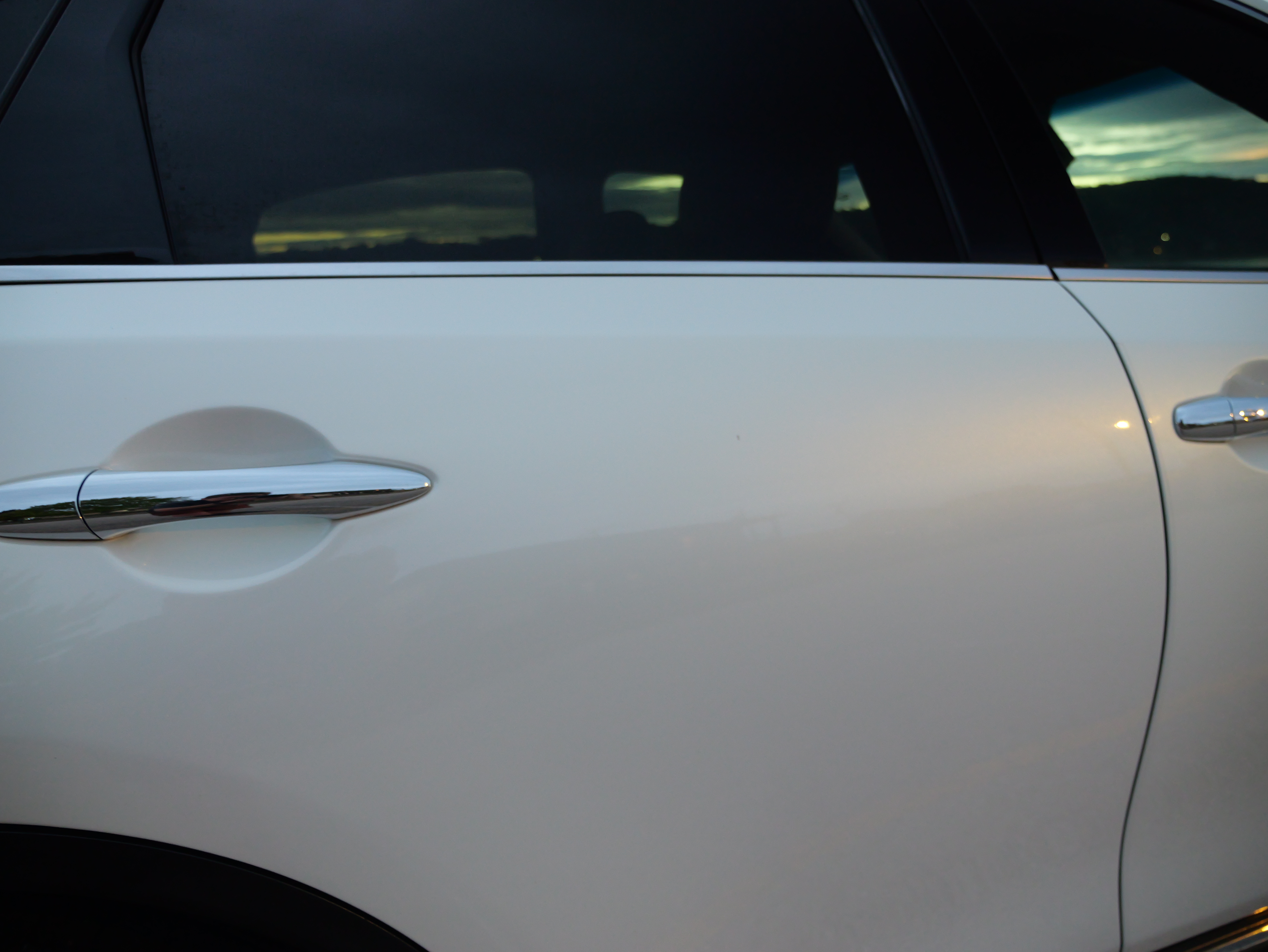 Used 2012 INFINITI FX50 AWD w/ Sport Pkg image 30