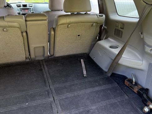 Used 2013 Toyota Highlander Limited image 14