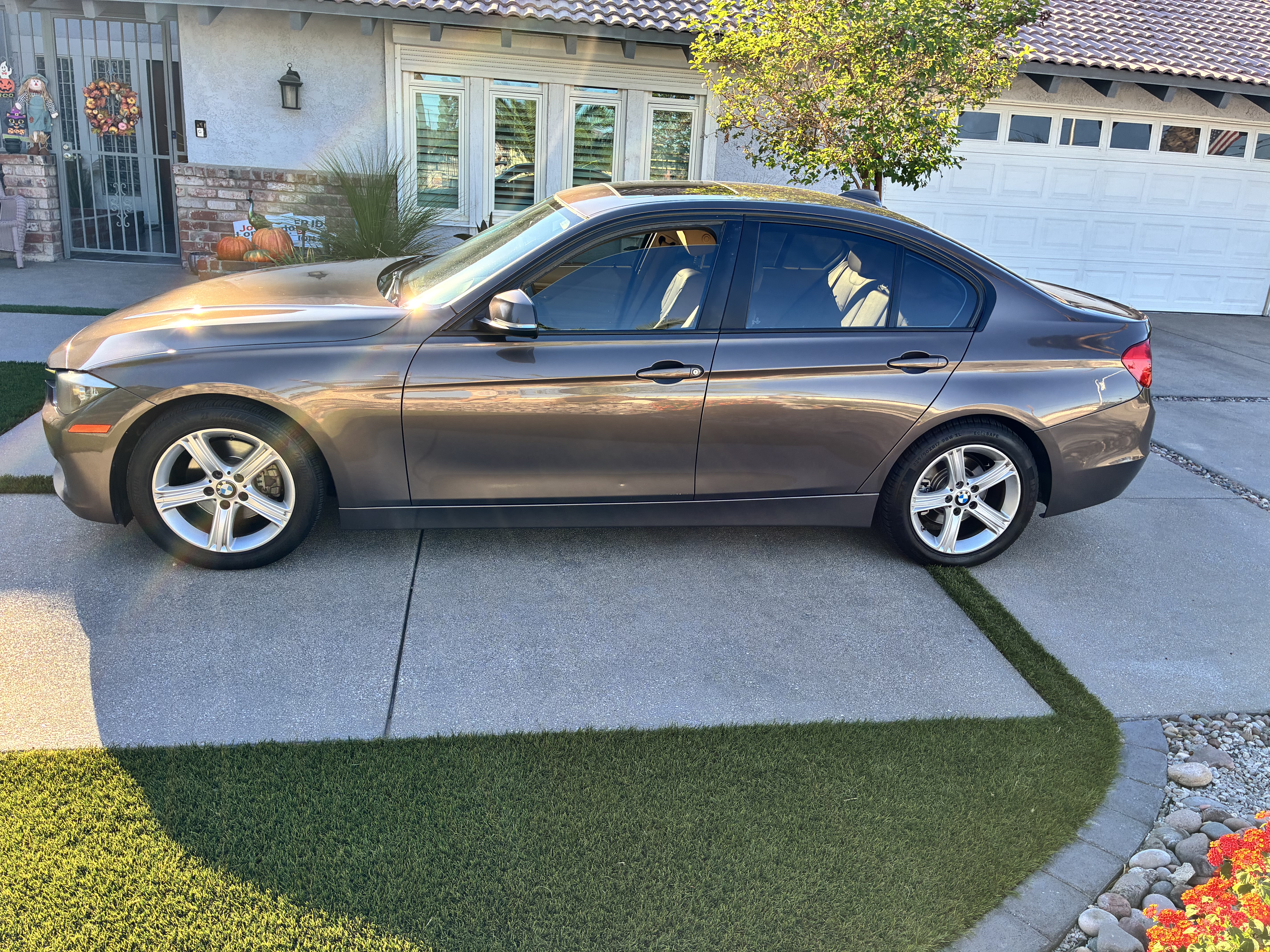 Used 2014 BMW 328d Sedan RWD image 2