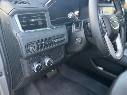 Used 2023 GMC Yukon XL Denali image 26
