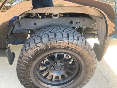 Used 2023 Nissan Frontier SV w/ Technology Package image 29