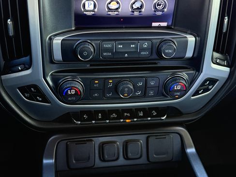 Used 2015 GMC Sierra 1500 SLT w/ SLT Crew Cab Value Package image 24