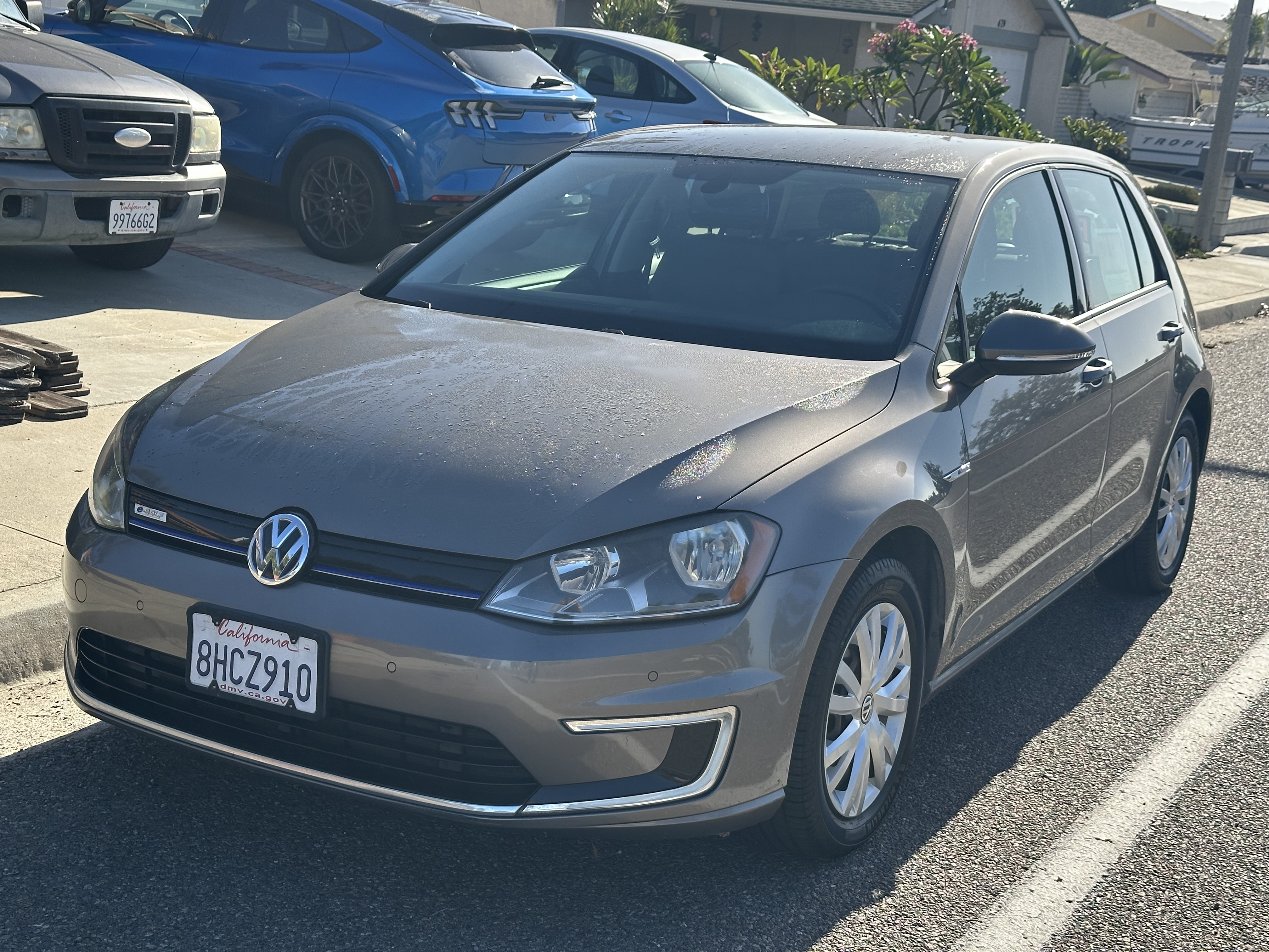 Used 2015 Volkswagen e-Golf Limited Edition FWD image 6