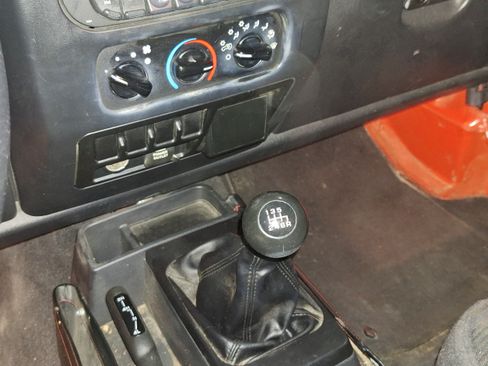 Used 2005 Jeep Wrangler X w/ Tire & Wheel Group (Ecco) image 5