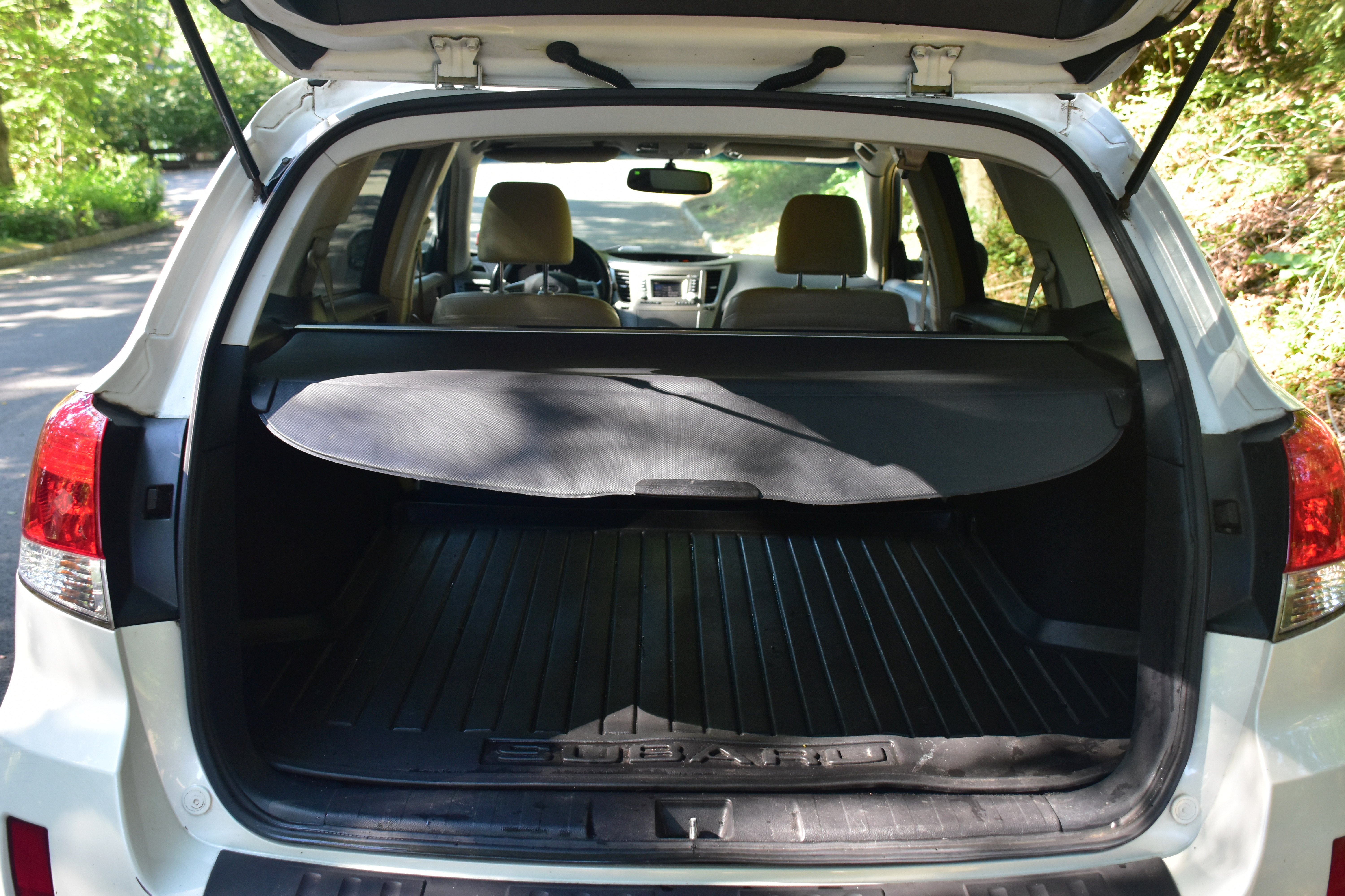 Used 2012 Subaru Outback 2.5i Limited AWD/4WD image 17