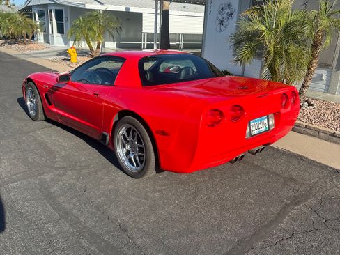 Used 2001 Chevrolet Corvette Z06 w/ Memory Pkg image 4