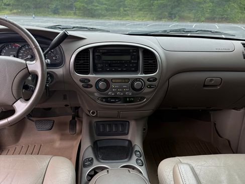 Used 2006 Toyota Sequoia Limited AWD/4WD image 16