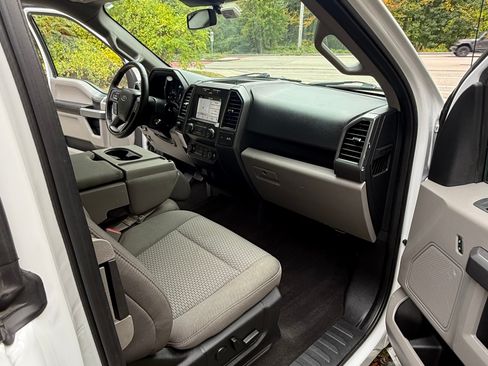 Used 2019 Ford F150 XLT w/ Equipment Group 302A Luxury image 17