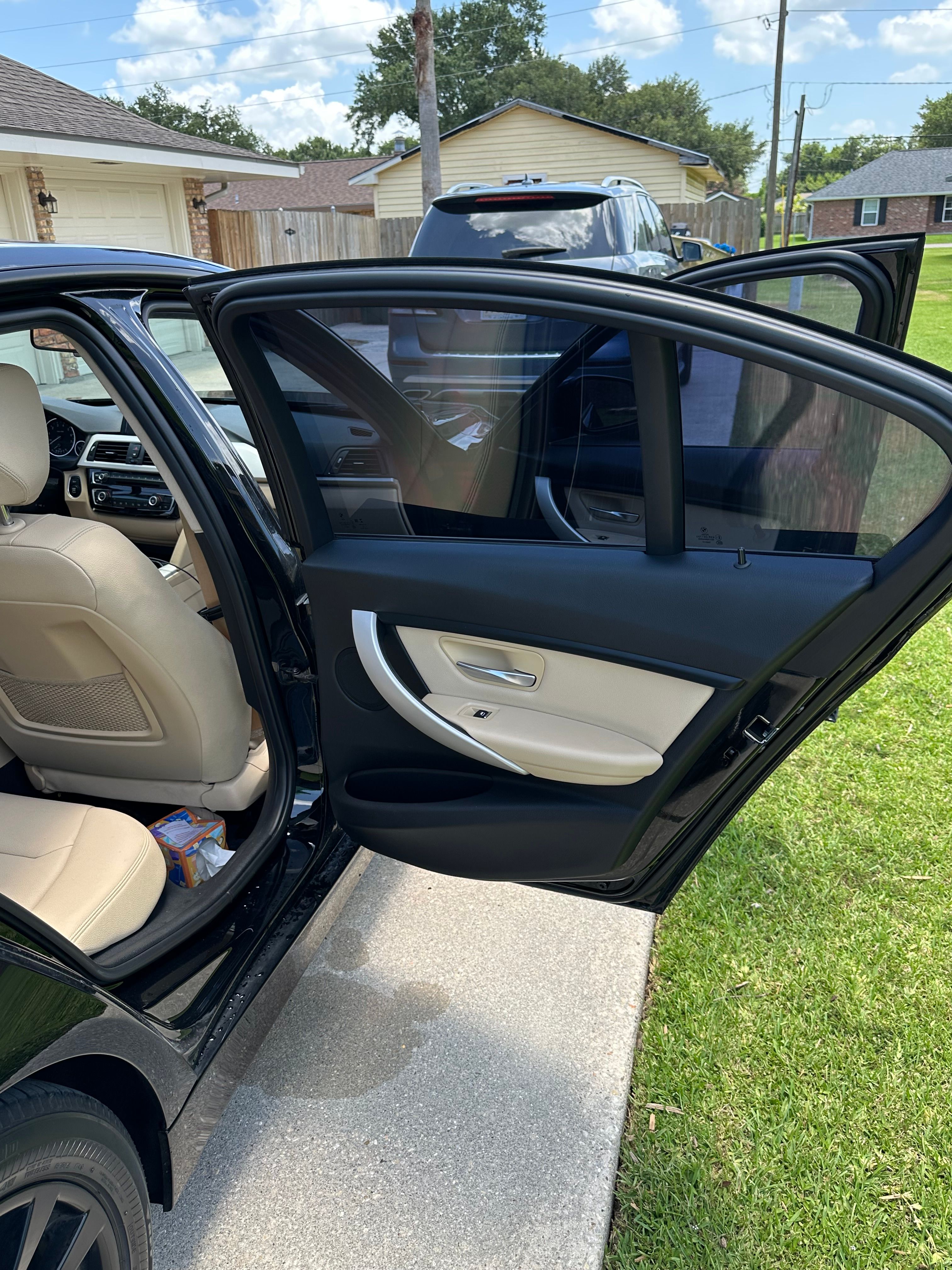 Used 2018 BMW 320i Sedan RWD image 11