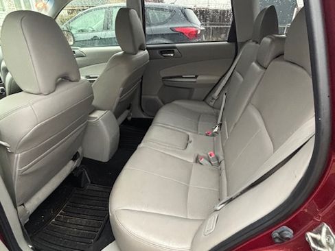 Used 2013 Subaru Forester 2.5X Limited image 9
