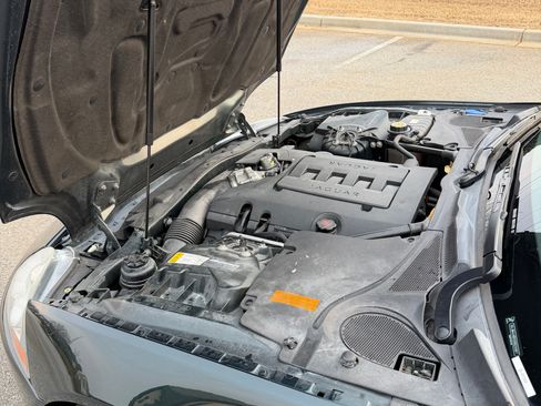 Used 2009 Jaguar XK Convertible image 10