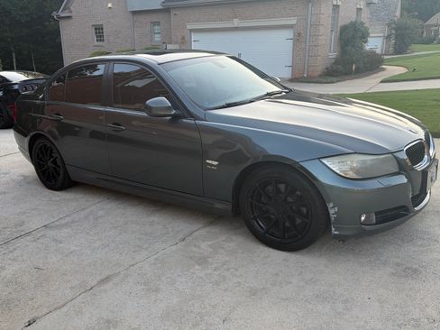 Used 2011 BMW 328i xDrive Sedan AWD/4WD image 9