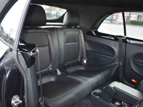 Used 2017 Volkswagen Beetle 1.8T S image 17