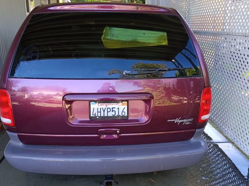 Used 2000 Plymouth Grand Voyager SE image 5