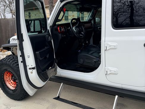 Used 2019 Jeep Wrangler Unlimited Rubicon image 11