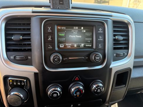 Used 2018 RAM 1500 Classic SLT image 24