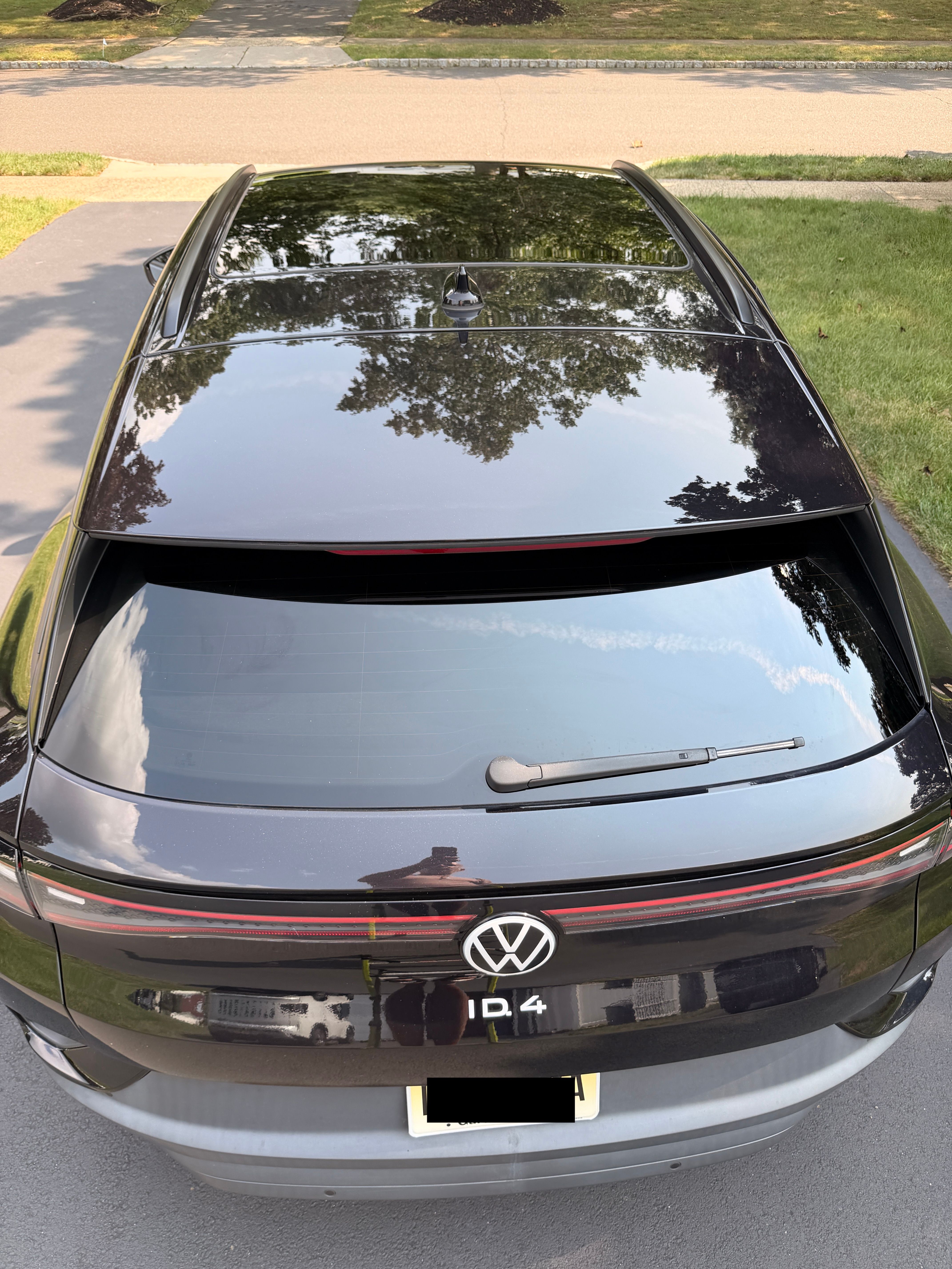 Used 2023 Volkswagen ID.4 Pro S Plus AWD/4WD image 12