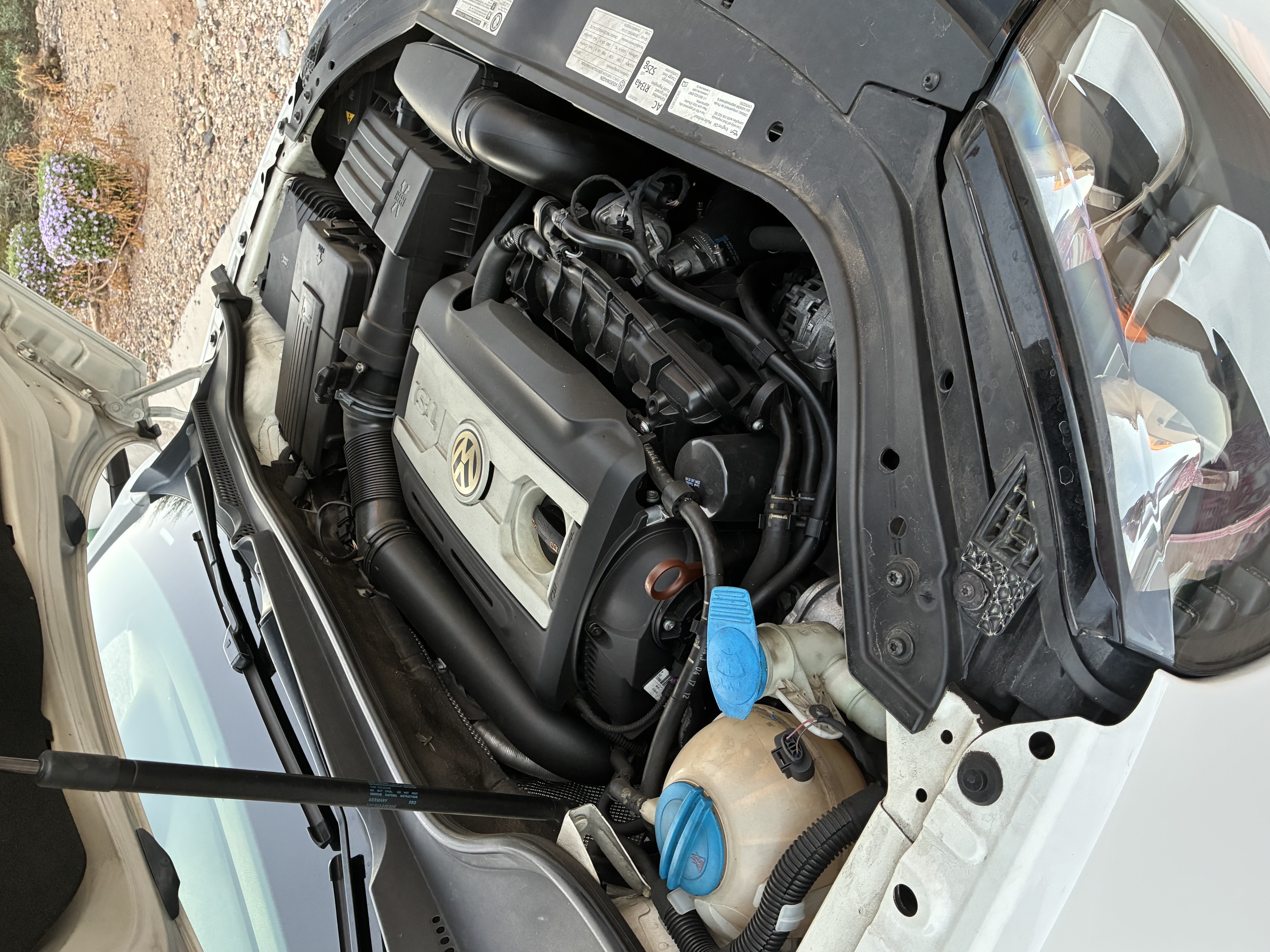 Used 2013 Volkswagen Eos Lux FWD image 16