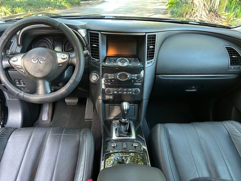 Used 2013 INFINITI FX37 37 Sport Utility 4D image 16