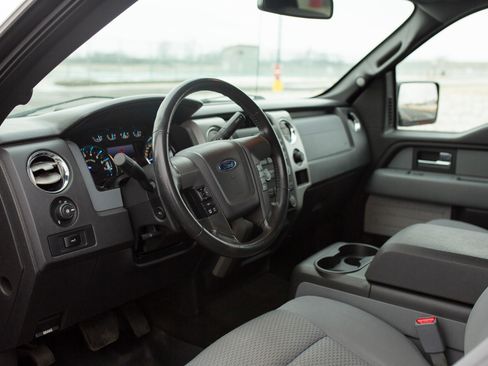 Used 2012 Ford F150 XLT w/ XLT Chrome Pkg image 8