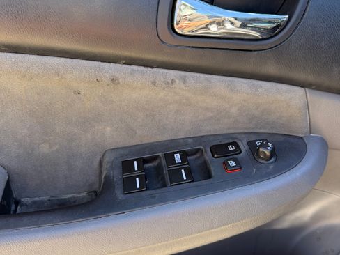 Used 2005 Honda Accord LX image 13