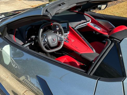 Used 2024 Chevrolet Corvette Stingray Preferred Conv w/ Z51 Performance Package image 8