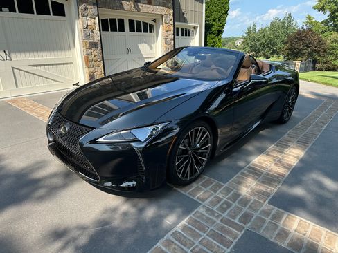 Used 2026 Lexus LC 500 Convertible w/ Bespoke Build Package RWD image 12