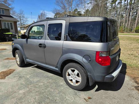 Used 2005 Honda Element EX image 5