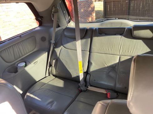 Used 2006 Toyota Sienna XLE Limited image 20
