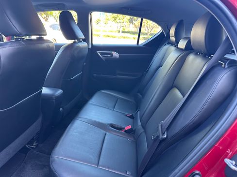 Used 2012 Lexus CT 200h Premium FWD image 17