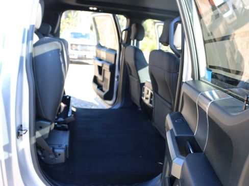 Used 2016 Ford F150 XLT w/ Equipment Group 302A Luxury image 15