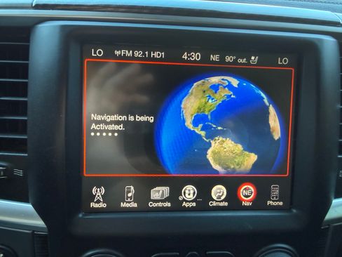 Used 2014 RAM 1500 Limited AWD/4WD image 19
