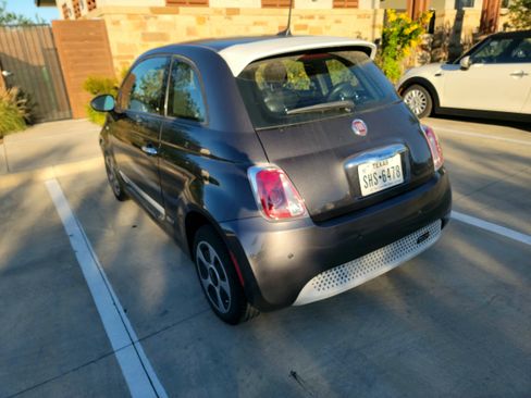 Used 2016 FIAT 500 e image 1