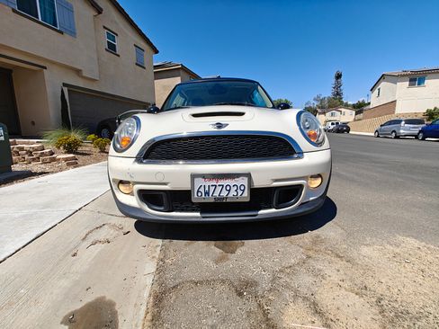 Used 2012 MINI Cooper S image 11