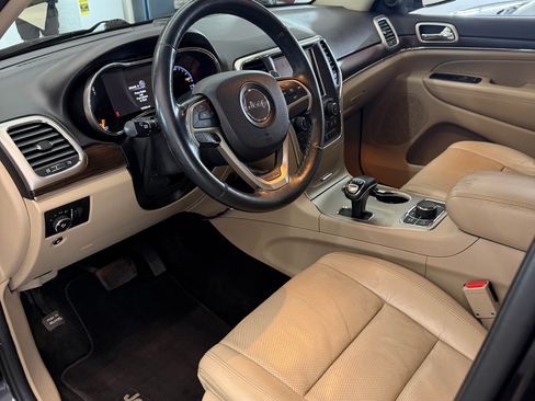 Used 2014 Jeep Grand Cherokee Limited w/ Luxury Group II image 5